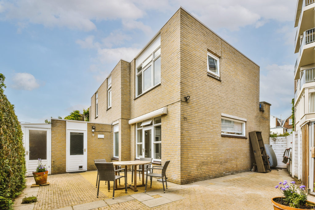 asl chartered surveyors valuers home surveys rics level 3 building survey 1 1024x682 1.jpg