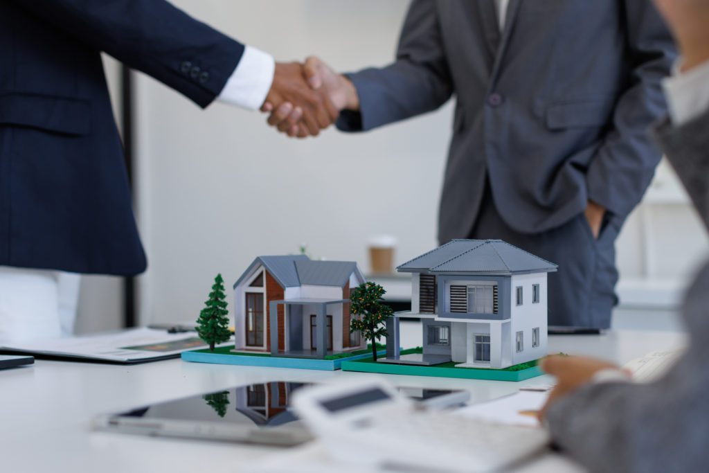 Real estate agent price negotiation UK