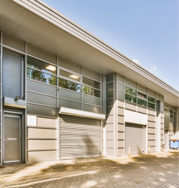 commerrcial building 04.webp